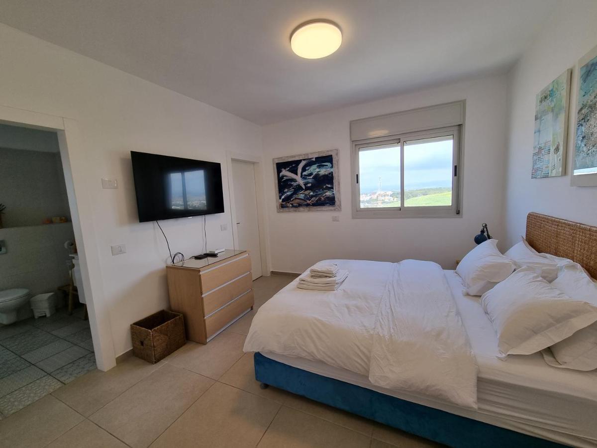 Beachfront Gallery Άκρα Εξωτερικό φωτογραφία