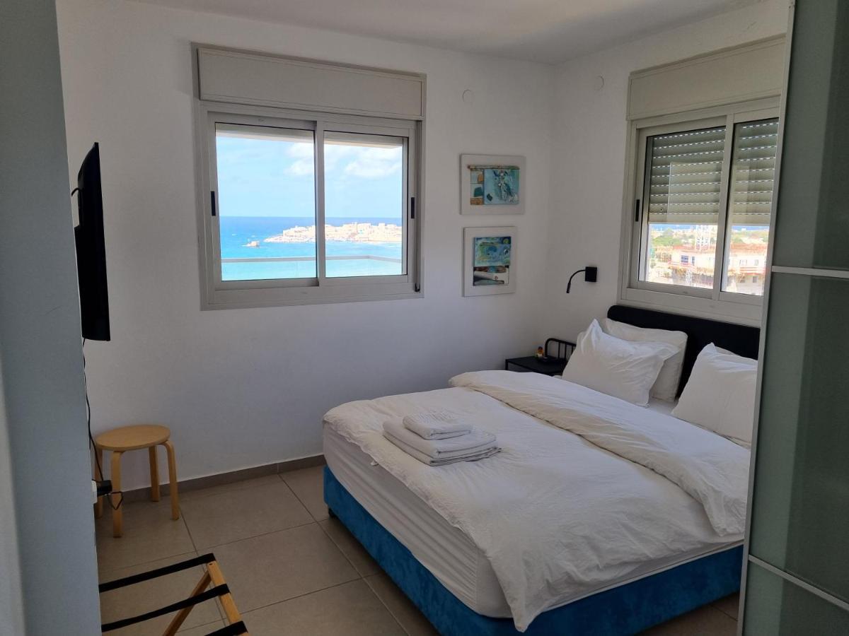 Beachfront Gallery Άκρα Εξωτερικό φωτογραφία